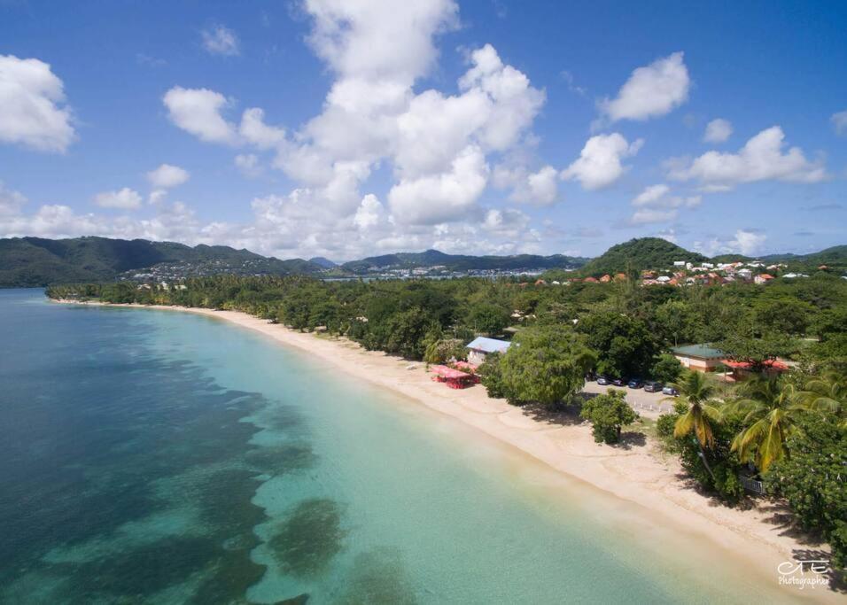 Maison Authentique A 300M De La Plage Sainte-Anne Exteriér fotografie